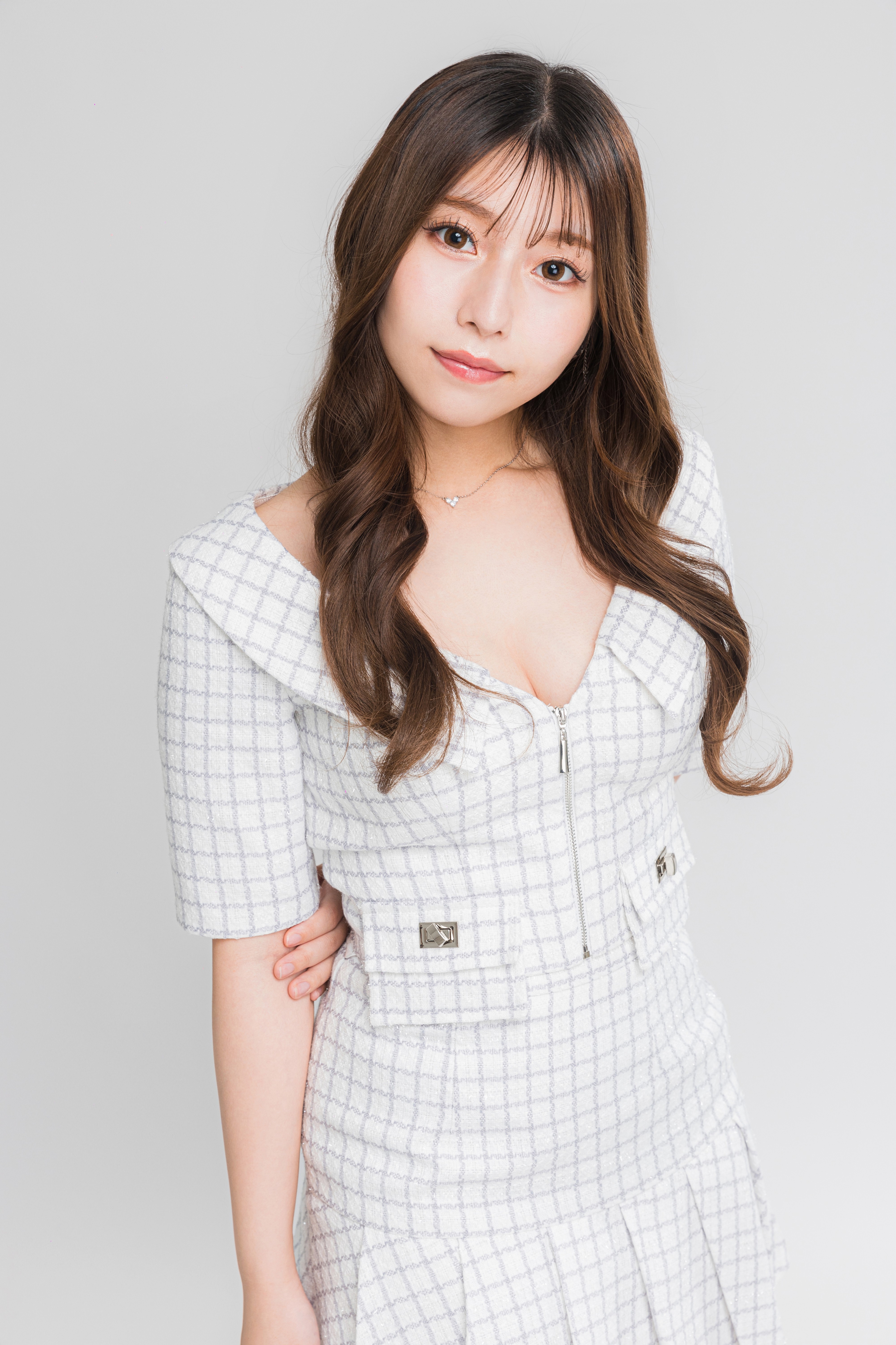 あやせ みいなプロフィール写真2